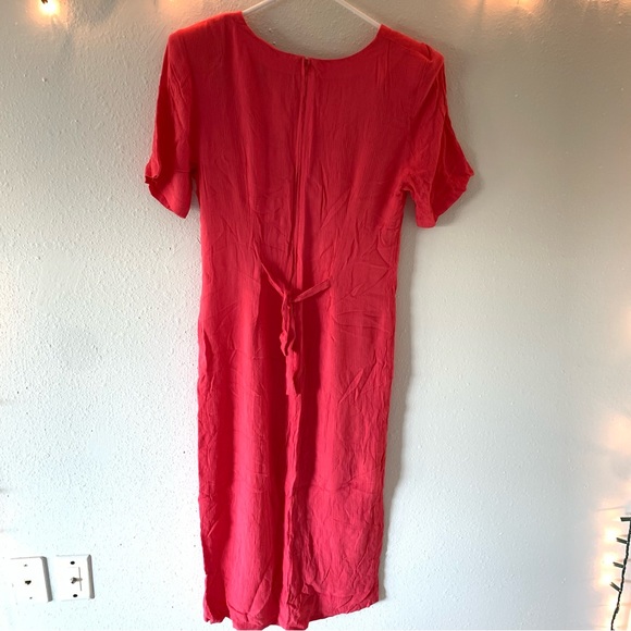 Vintage maxi dress with short sleeves, slit, and faux buttons - Picture 4 of 6